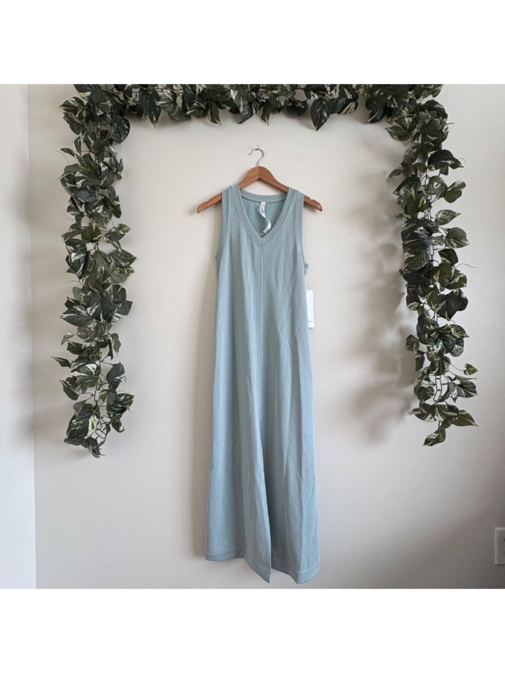 Lululemon Athletic Ease Of It All V-Neck Midi Dress Silver Blue NWT Women’s Sz 4